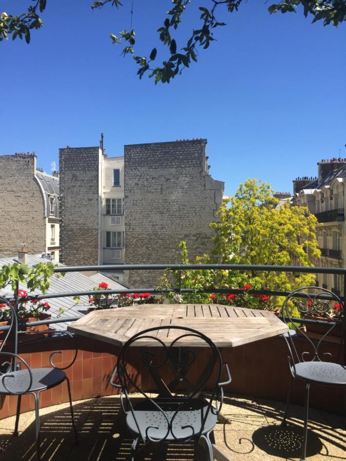 52 Clichy Bed & Breakfast - Chambre D'Hotes Paris Bagian luar foto